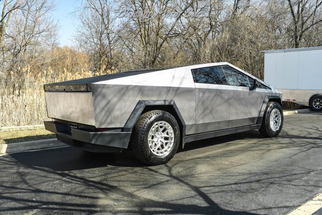 2024 Tesla Cybertruck