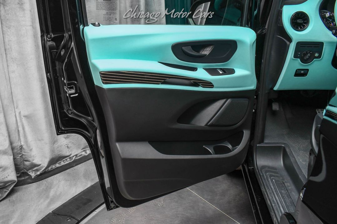 2023 Mercedes-Benz Metris