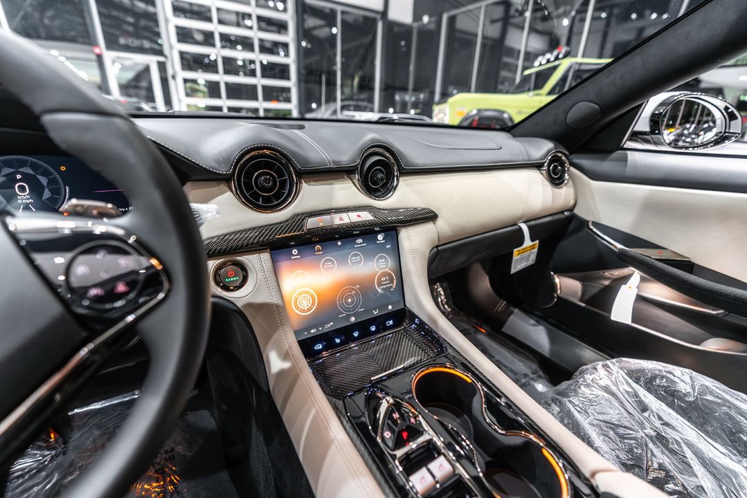 2025 Karma Revero