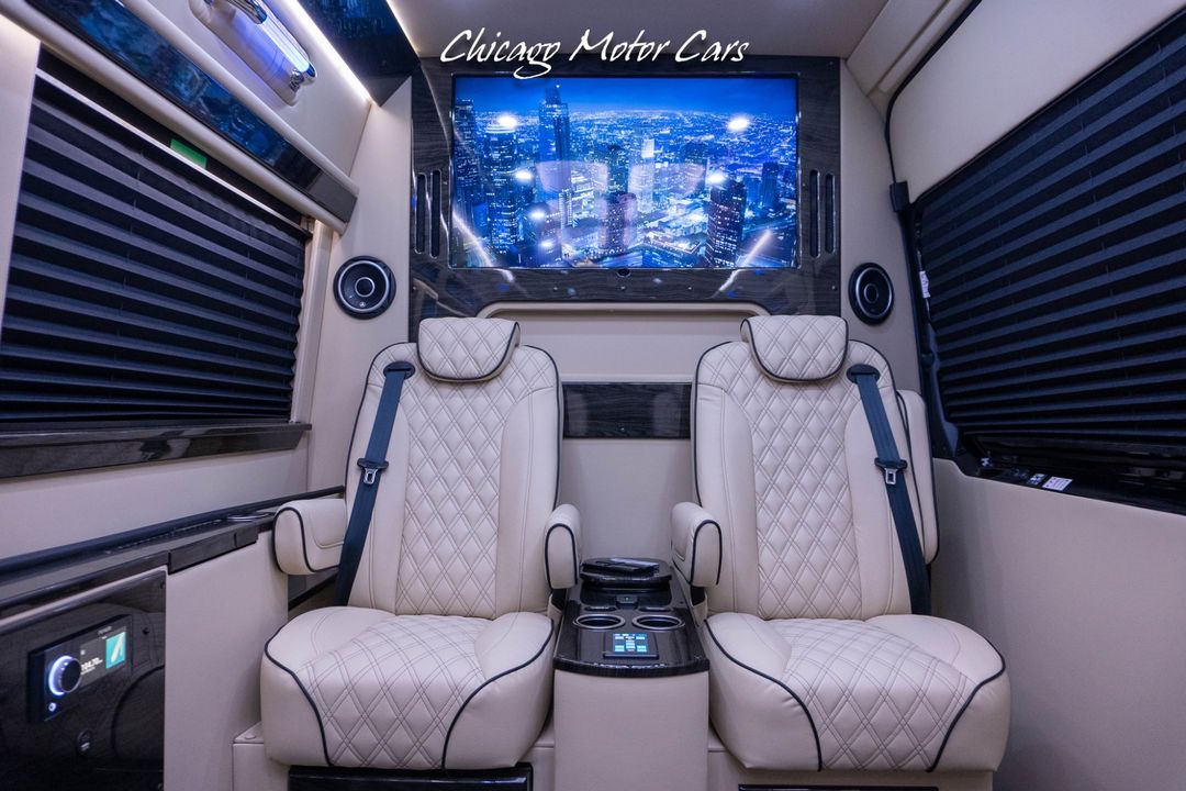 2024 Mercedes-Benz Sprinter 3500
