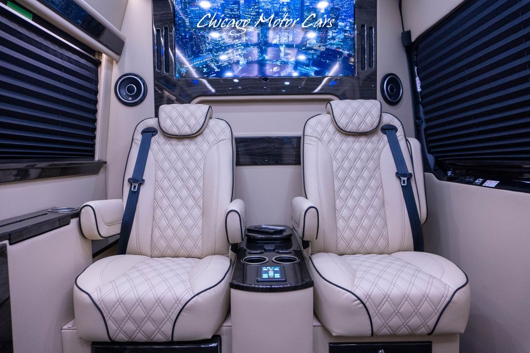 2024 Mercedes-Benz Sprinter 3500
