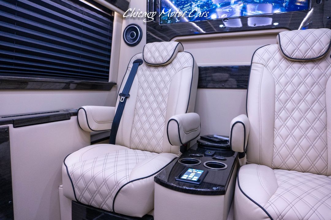 2024 Mercedes-Benz Sprinter 3500
