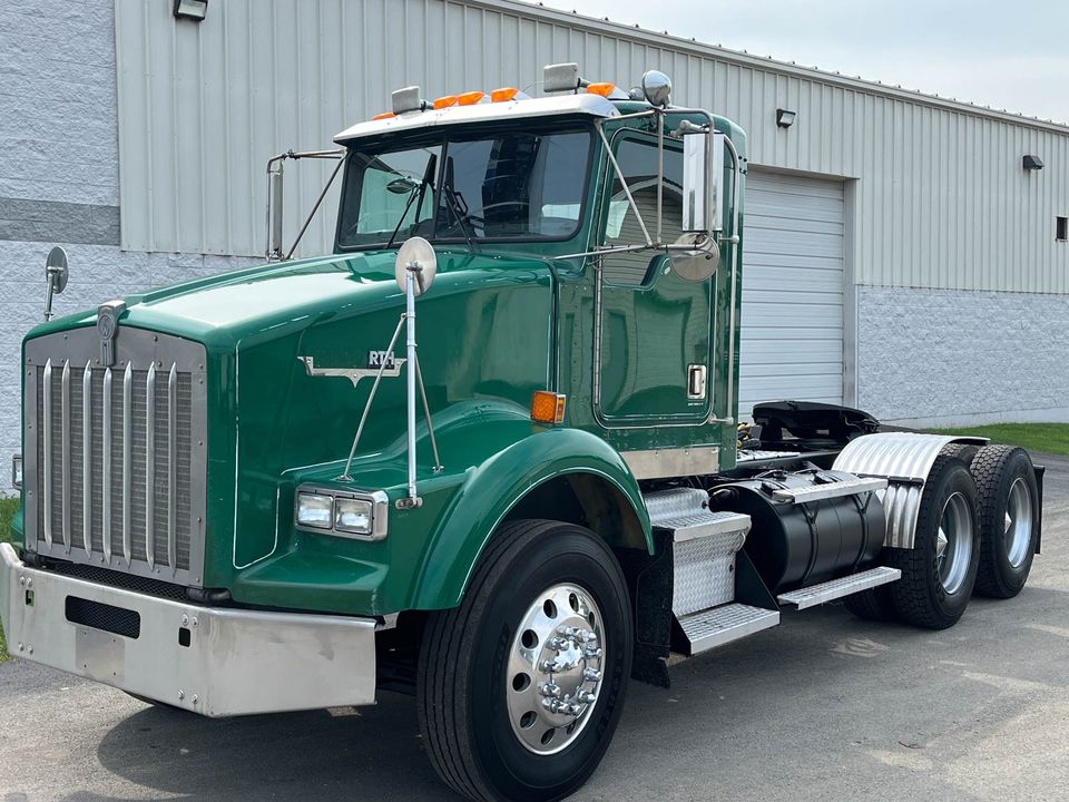2002 Kenworth T800