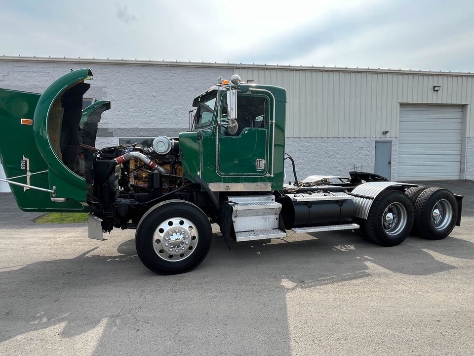 2002 Kenworth T800