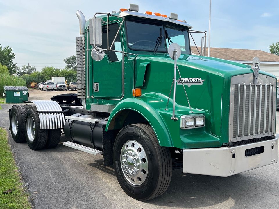 2002 Kenworth T800