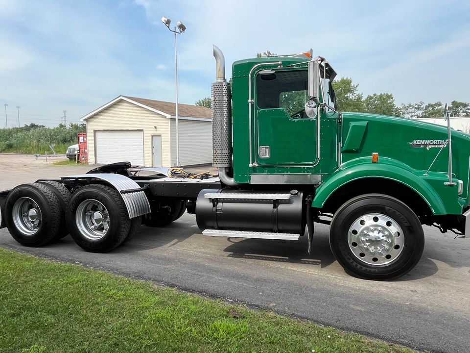2002 Kenworth T800