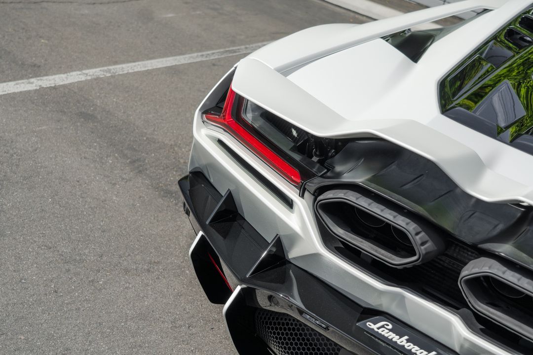 2024 Lamborghini Revuelto