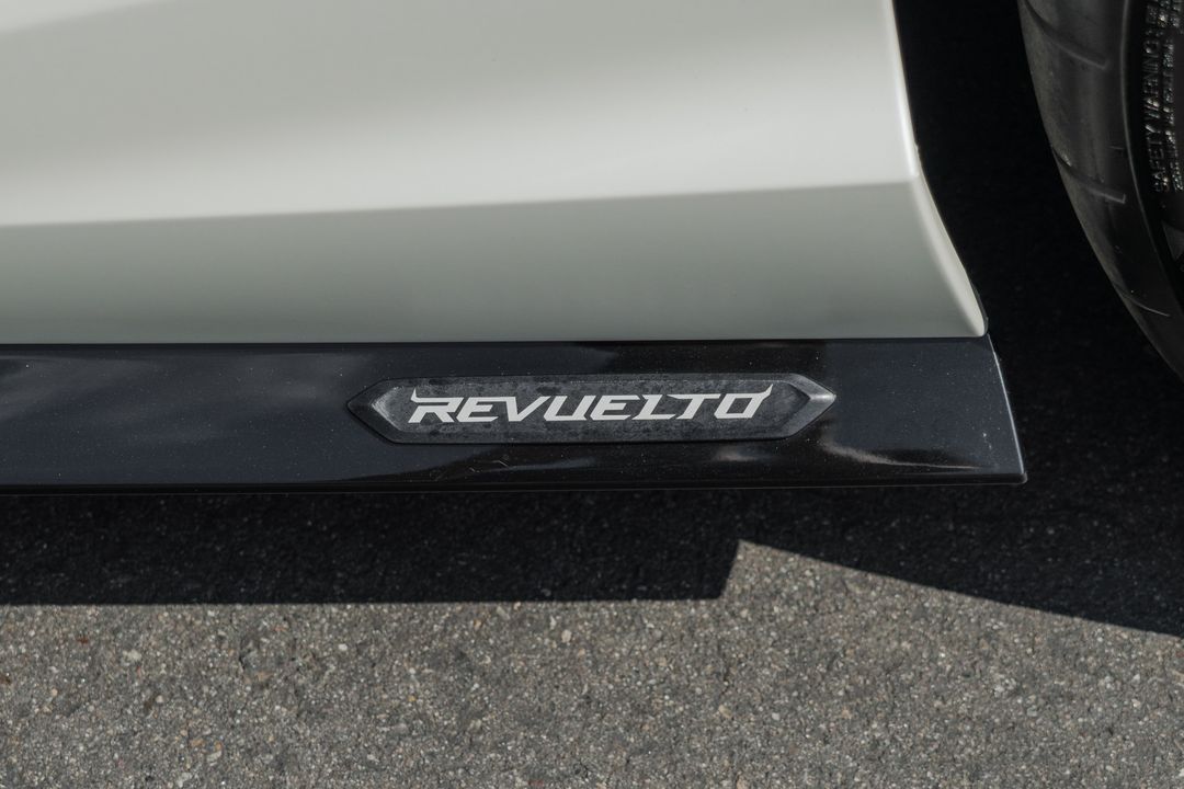 2024 Lamborghini Revuelto