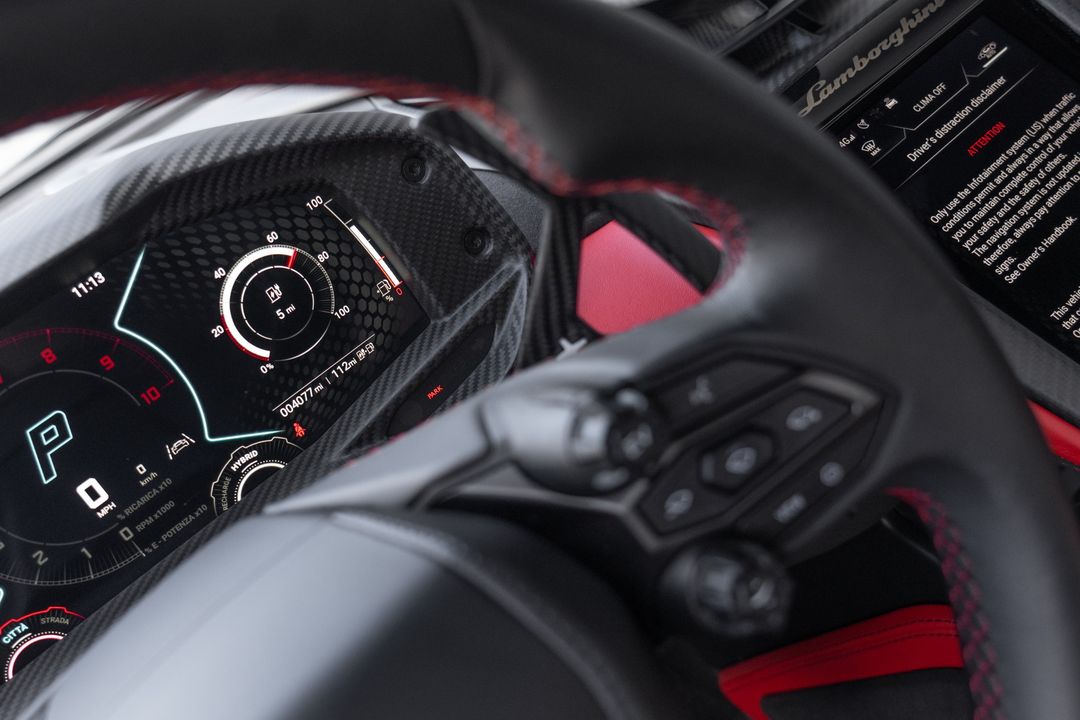 2024 Lamborghini Revuelto