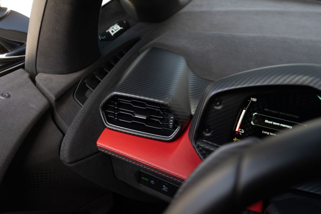 2024 Lamborghini Revuelto