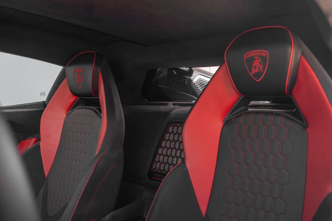 2024 Lamborghini Revuelto