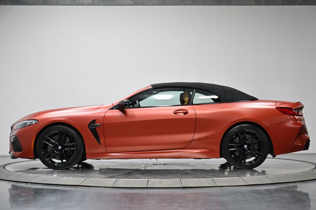 2022 BMW M8