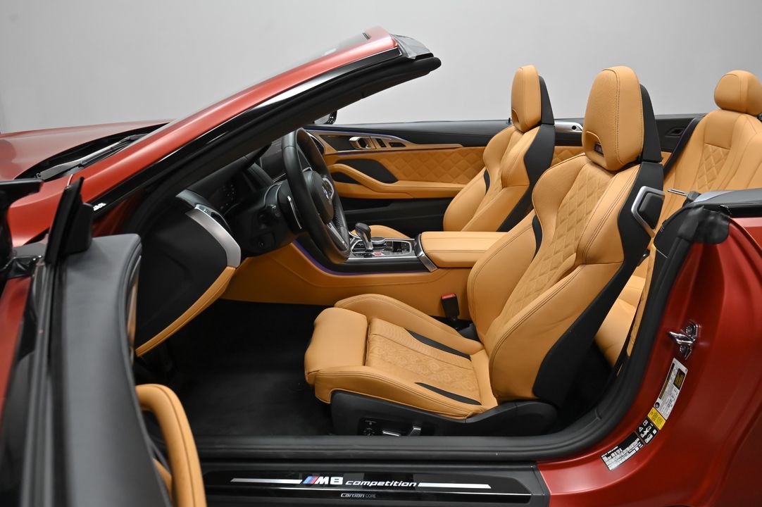 2022 BMW M8