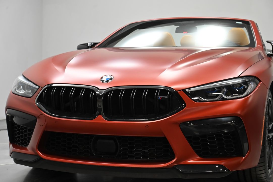 2022 BMW M8