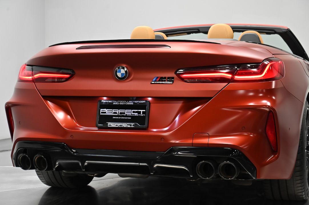 2022 BMW M8