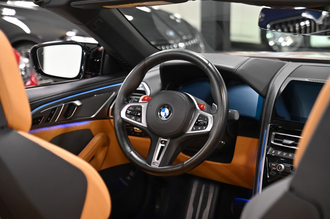 2022 BMW M8
