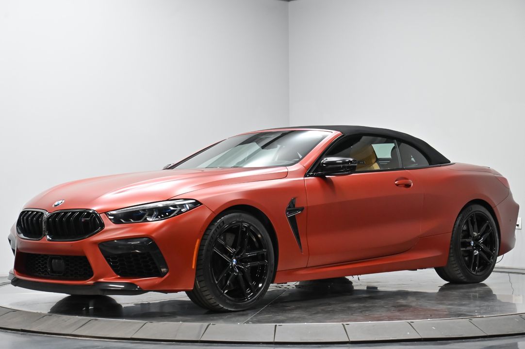 2022 BMW M8