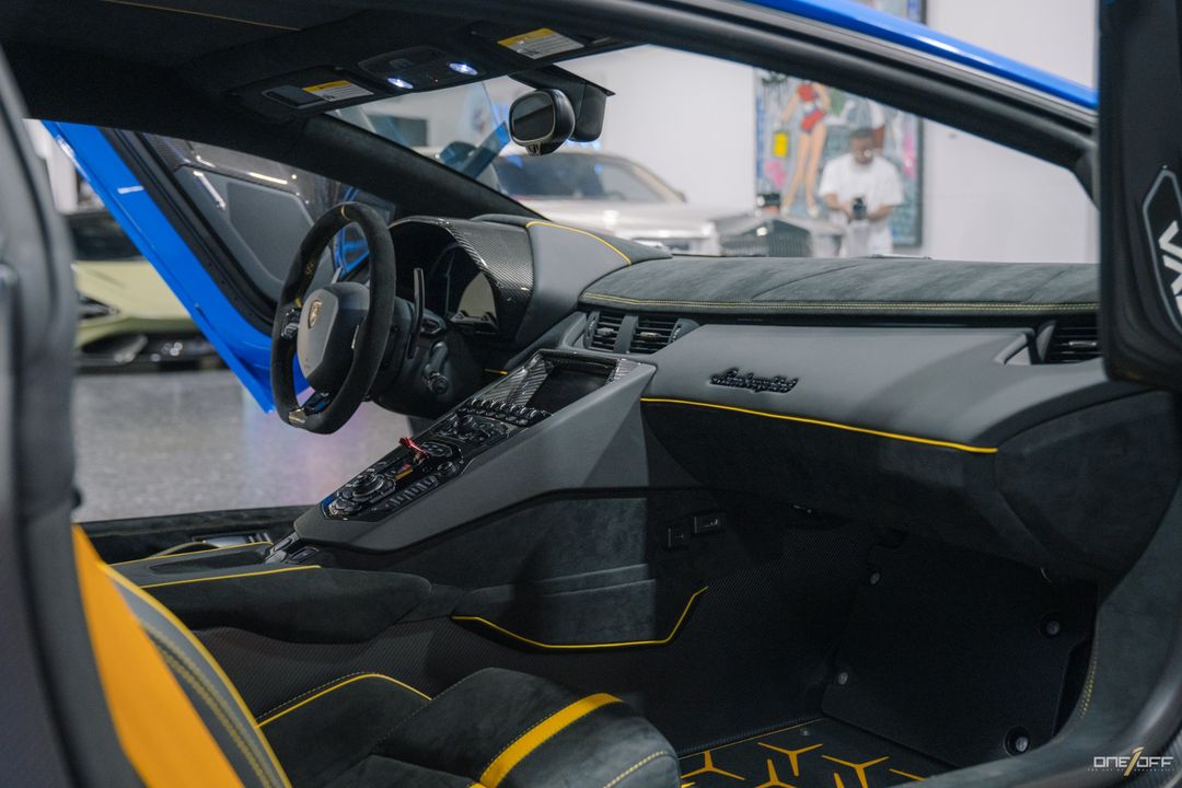 2020 Lamborghini Aventador