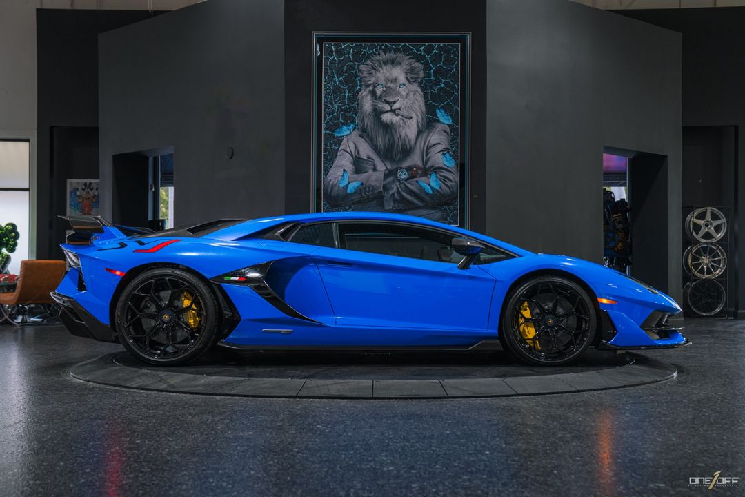 2020 Lamborghini Aventador