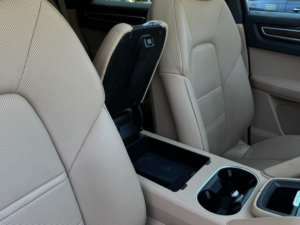 2023 Porsche Cayenne