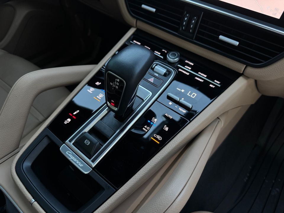 2023 Porsche Cayenne