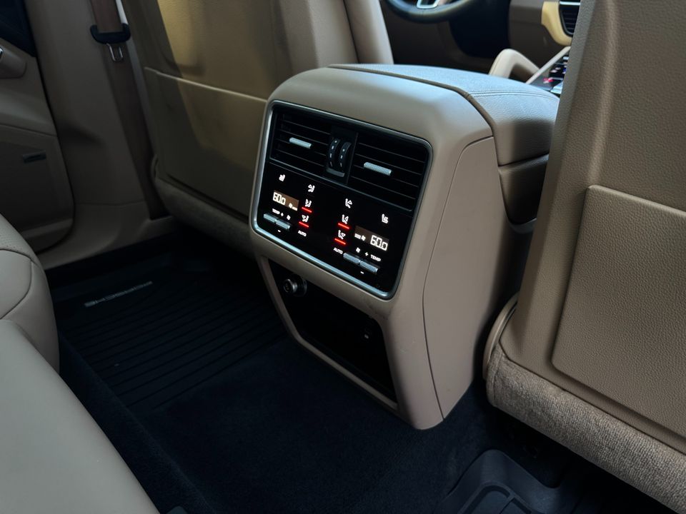 2023 Porsche Cayenne