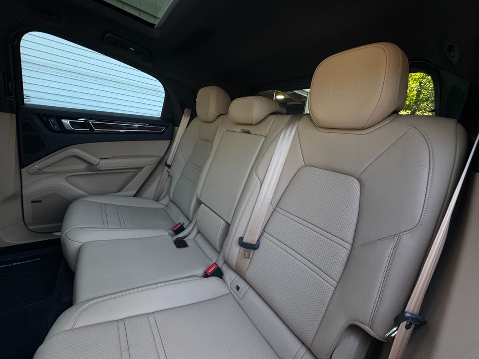 2023 Porsche Cayenne
