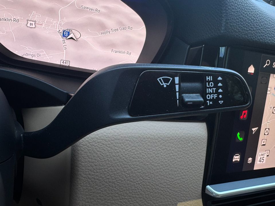 2023 Porsche Cayenne