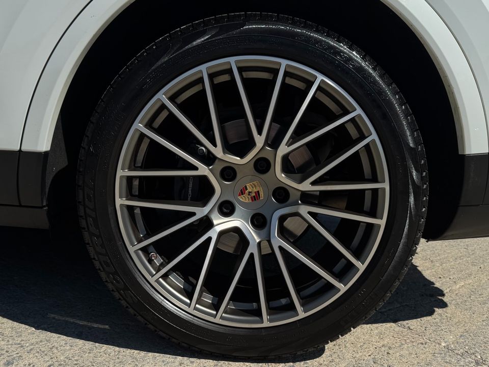2023 Porsche Cayenne