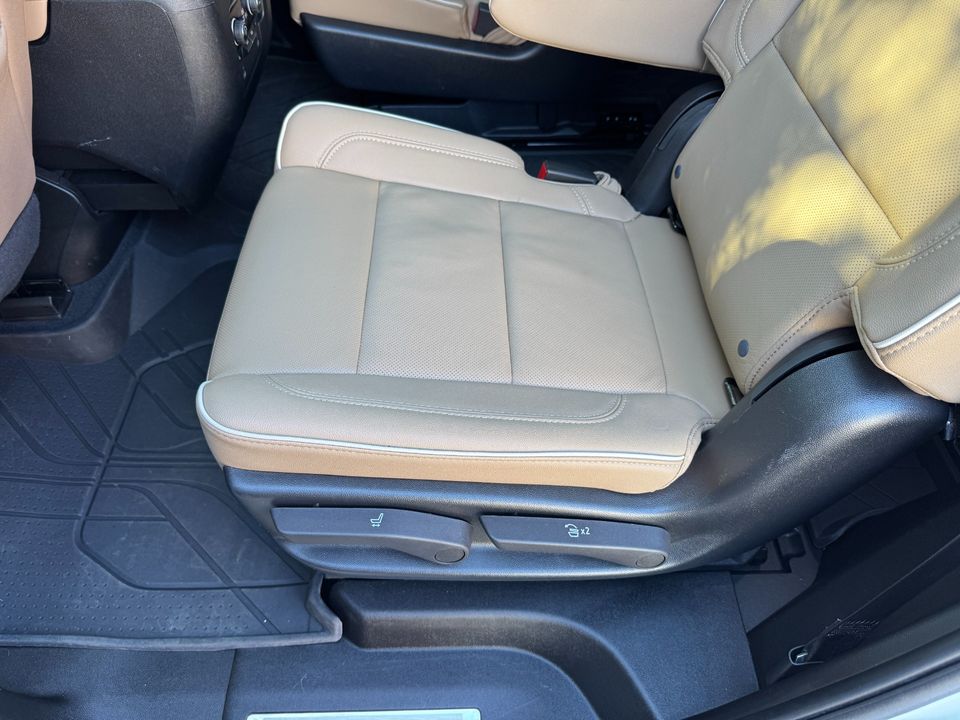 2023 Chevrolet Tahoe 4WD Premier