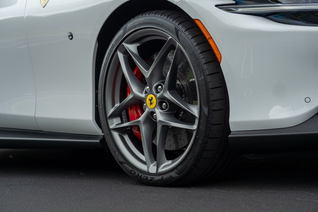 2025 Ferrari Roma Spider