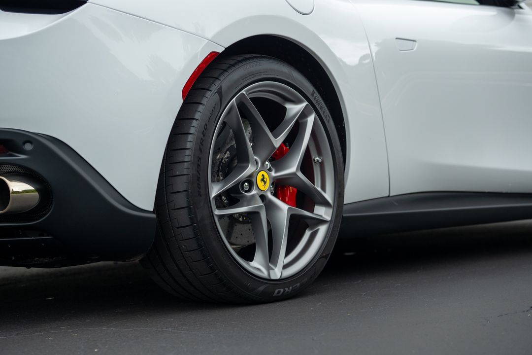 2025 Ferrari Roma Spider