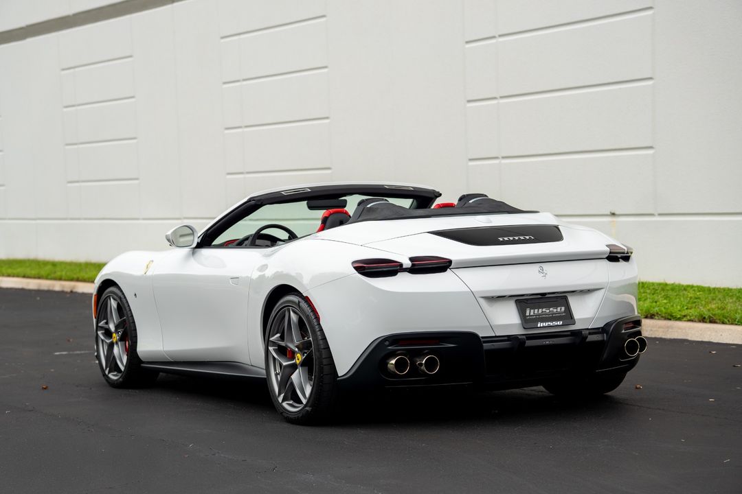 2025 Ferrari Roma Spider