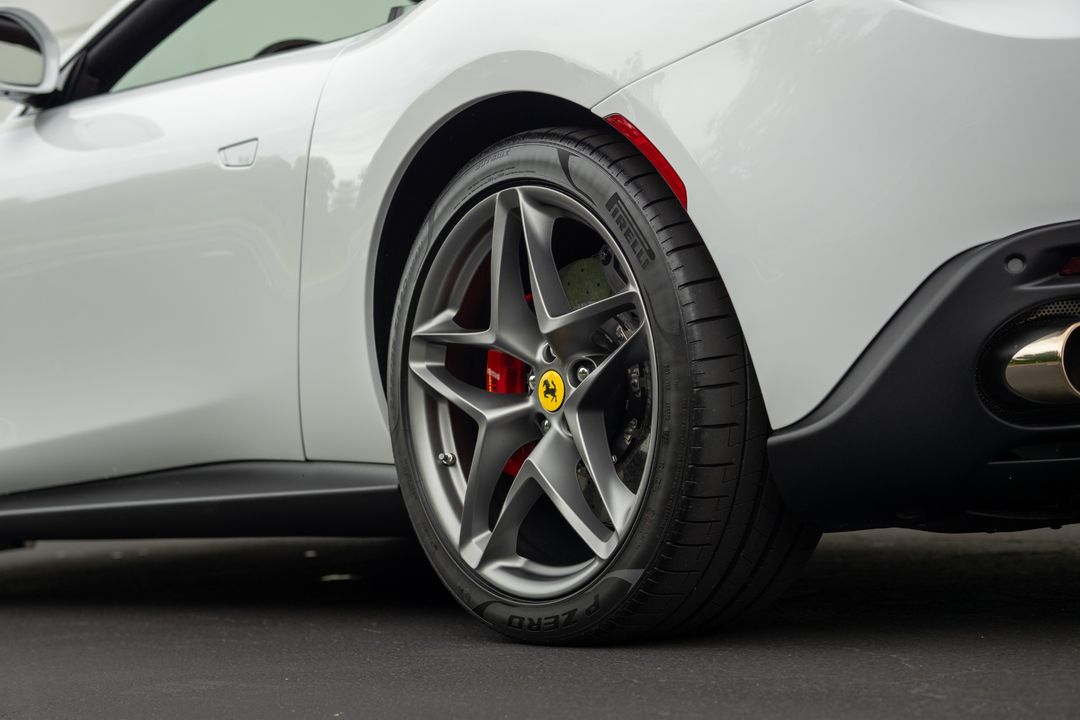 2025 Ferrari Roma Spider