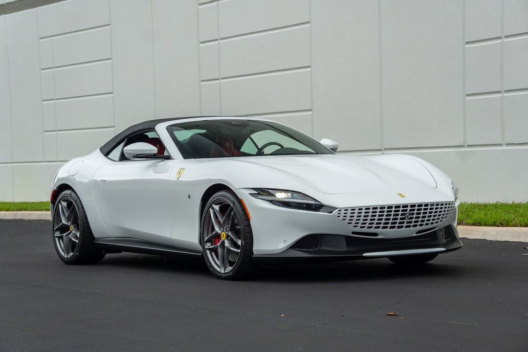 2025 Ferrari Roma Spider