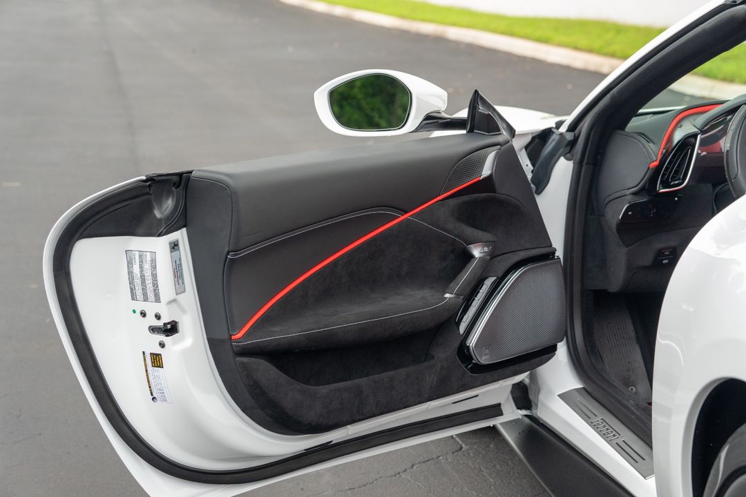 2025 Ferrari Roma Spider