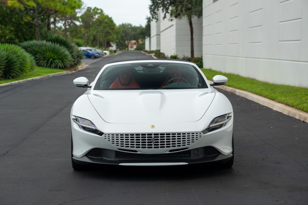 2025 Ferrari Roma Spider