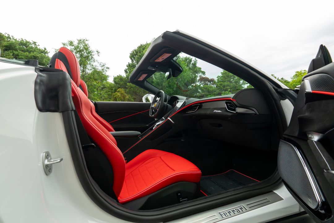 2025 Ferrari Roma Spider