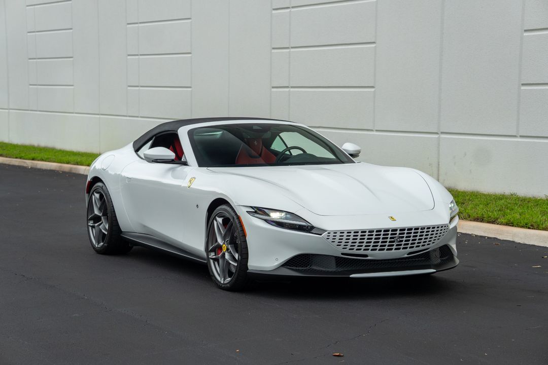 2025 Ferrari Roma Spider