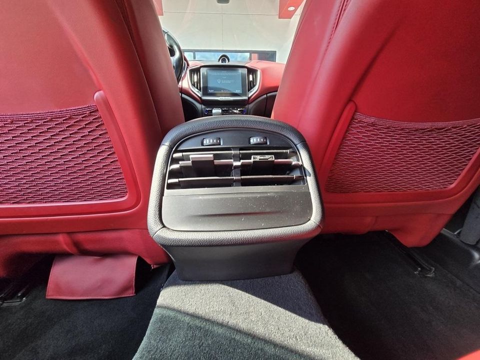2019 Maserati Ghibli