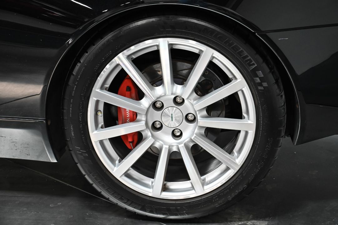 2006 Aston Martin Vanquish
