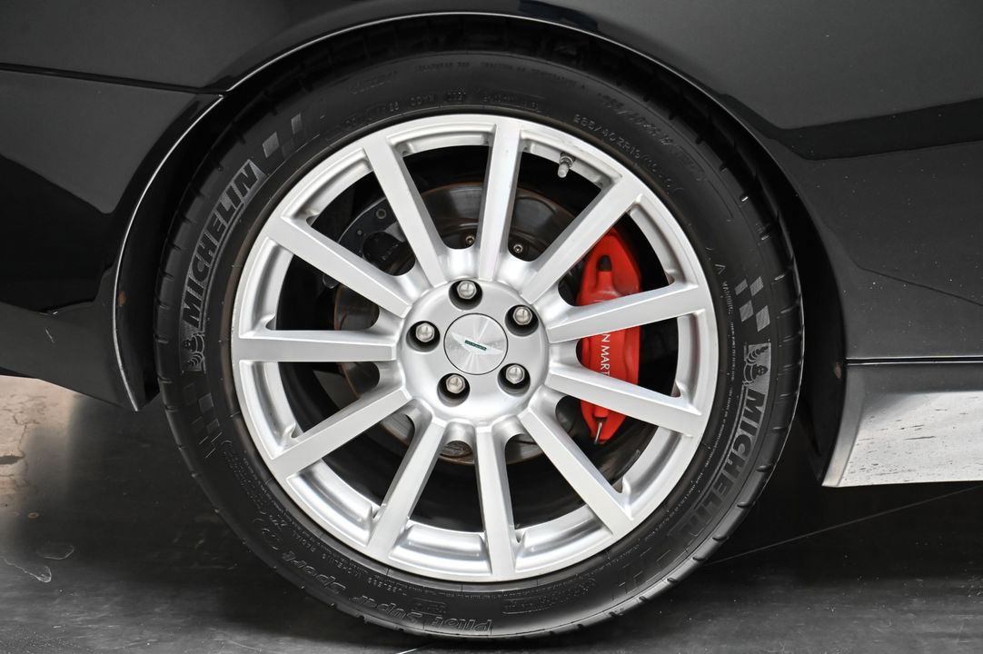2006 Aston Martin Vanquish
