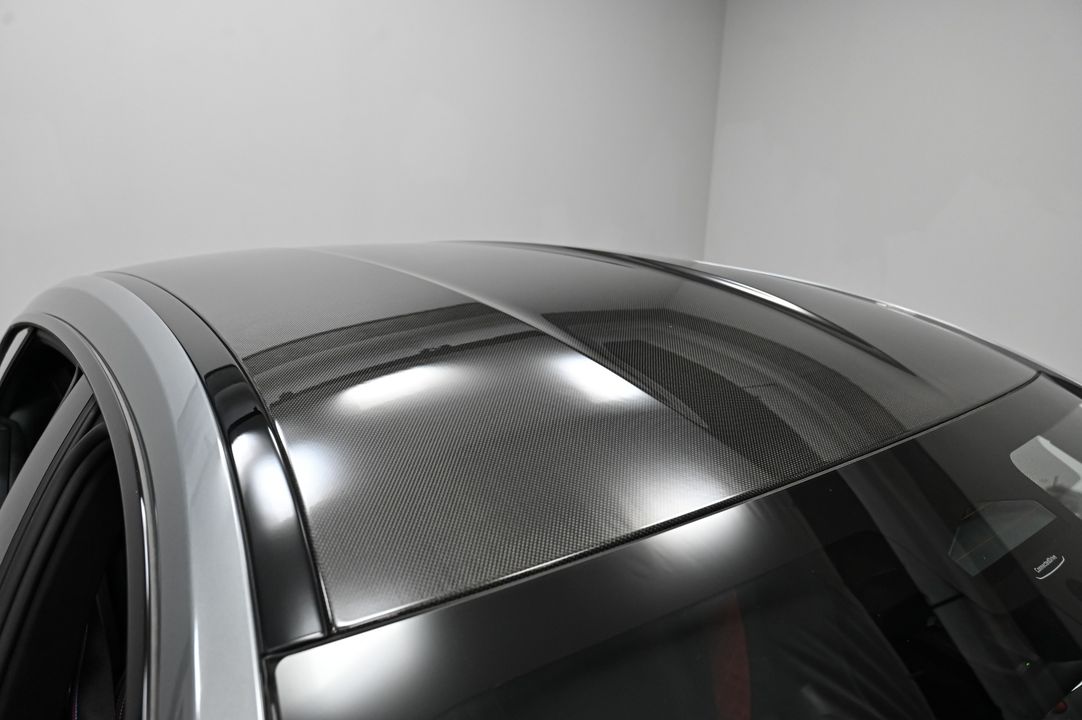2023 BMW M8