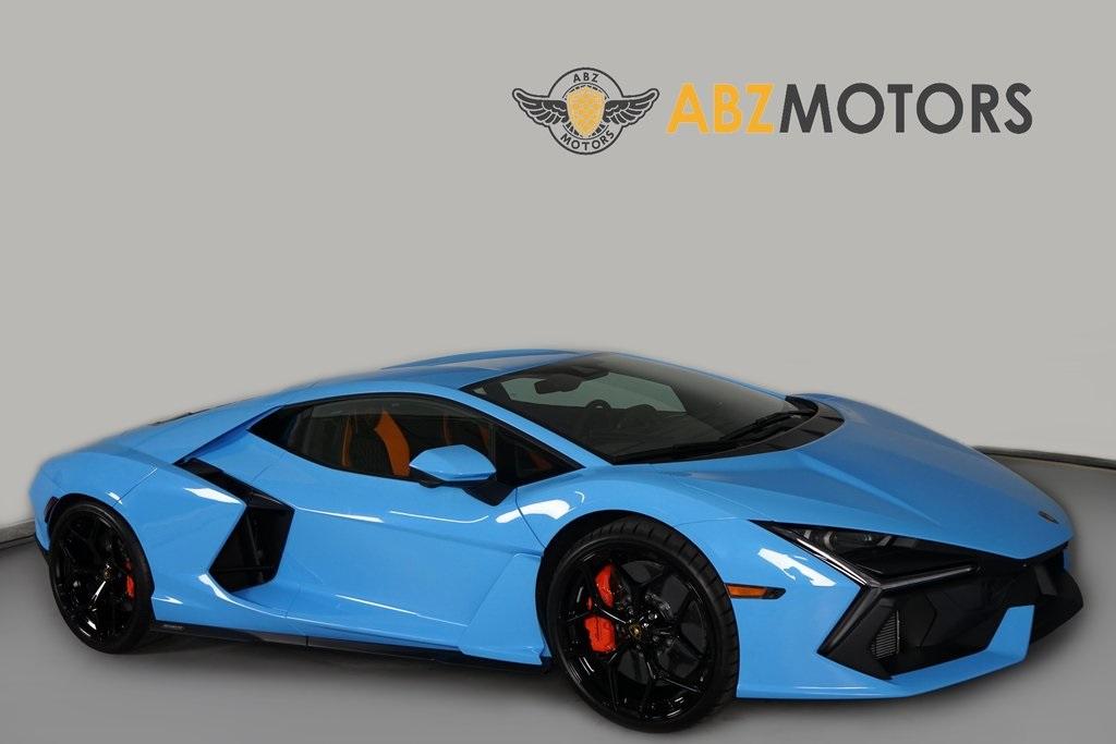 2025 Lamborghini Revuelto