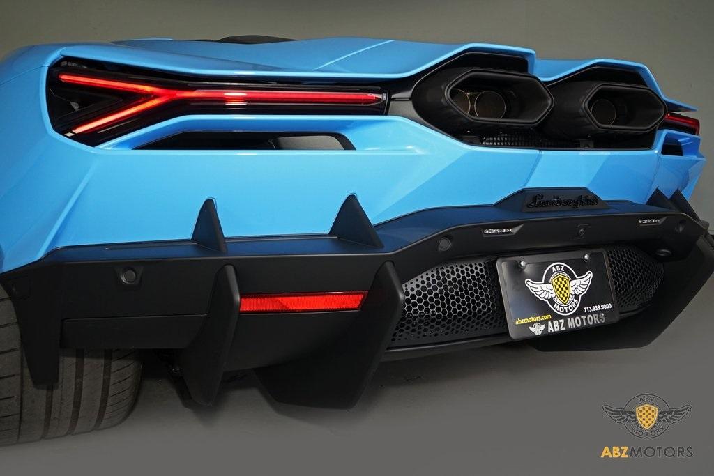 2025 Lamborghini Revuelto