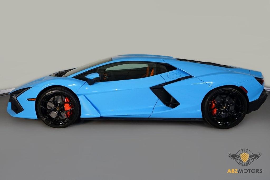 2025 Lamborghini Revuelto