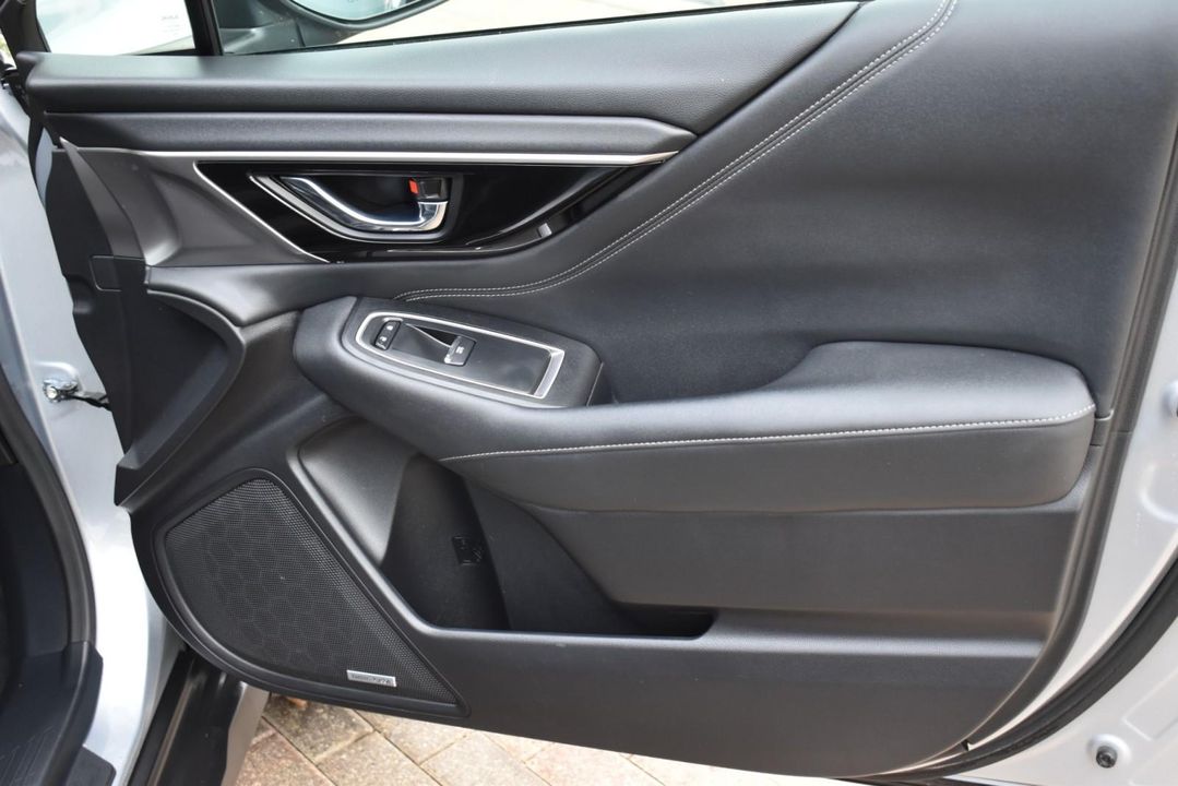 2020 Subaru Outback AWD Popular Pkg #2
