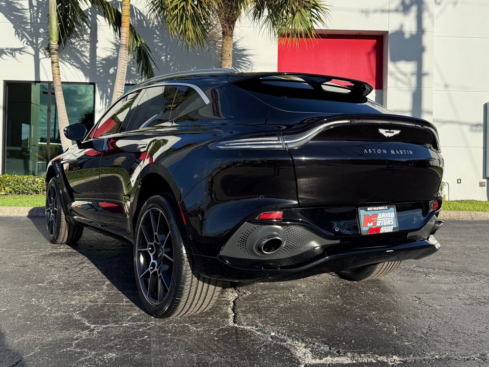 2021 Aston Martin DBX