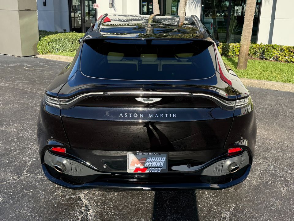 2021 Aston Martin DBX