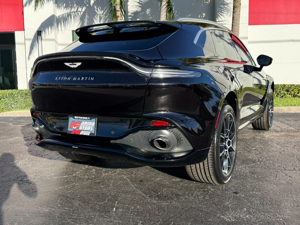 2021 Aston Martin DBX
